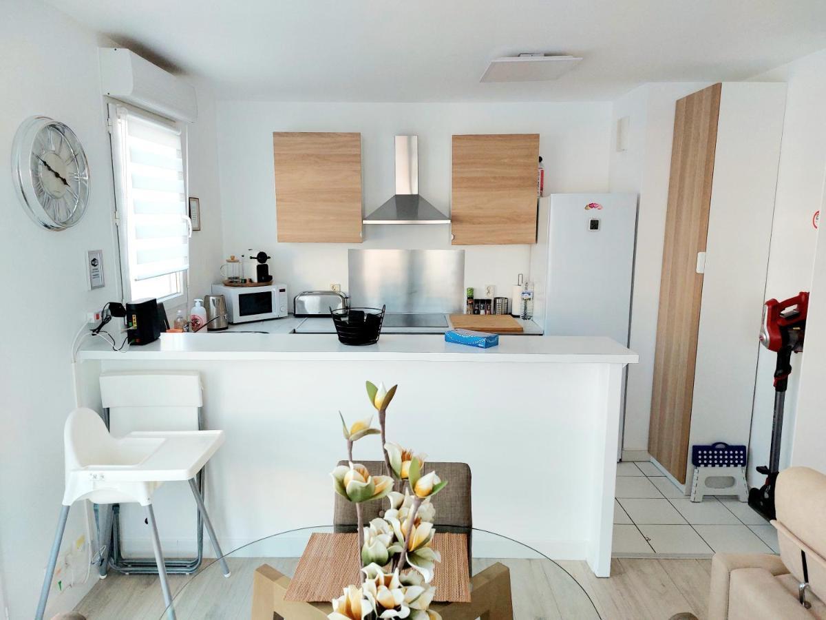 Cosy Home, 2 Chambres, 6 Personnes, 3 Min Gare, Parking Prive