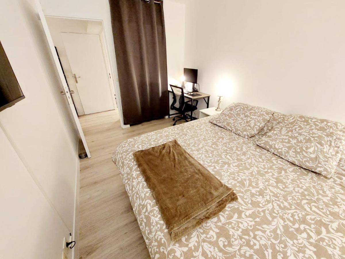 Cosy Home, 2 Chambres, 6 Personnes, 3 Min Gare, Parking Prive Apartment