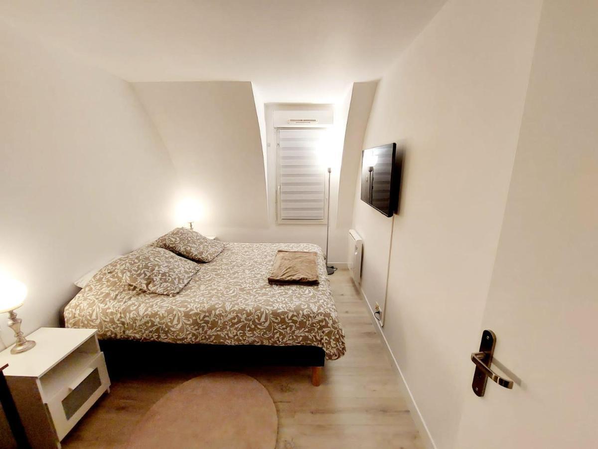 Cosy Home, 2 Chambres, 6 Personnes, 3 Min Gare, Parking Prive Apartment