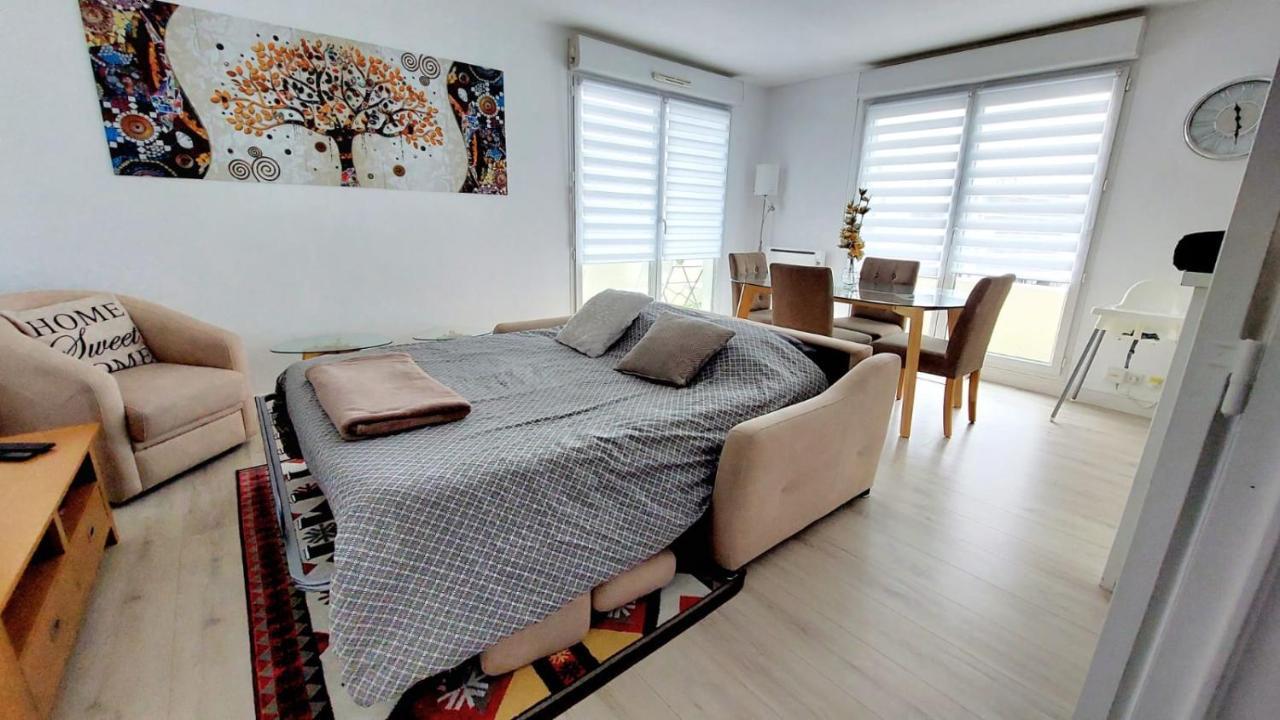 Apartment Cosy Home, 2 Chambres, 6 Personnes, 3 Min Gare, Parking Prive Cergy